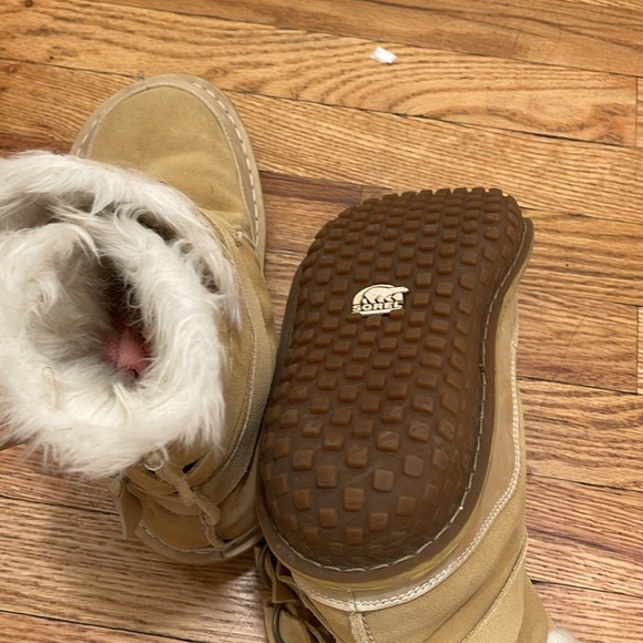 Women NEW Brand: Sorel
Sorel Women's Tootega NL1460 Boot,Honey, size 9.5 - Picture 4 of 7